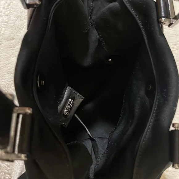 💐FENDI BLACK SATCHEL WITH LEATHER HANDLES AND LEASH POUCH - Picture 9 of 11